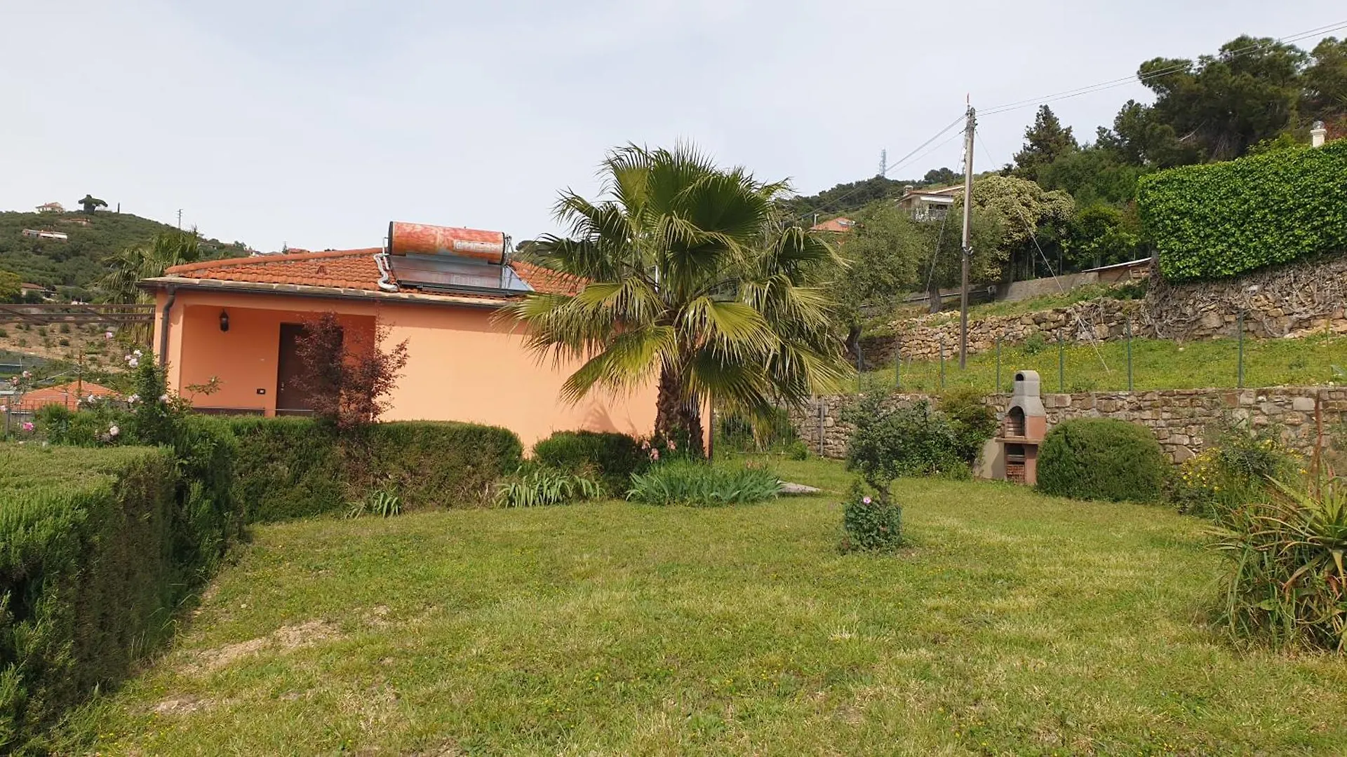 Holiday home Villa Lazzarini Appartamento Giorgia Con Piscina Condivisa 2Km Dal Mare Imperia