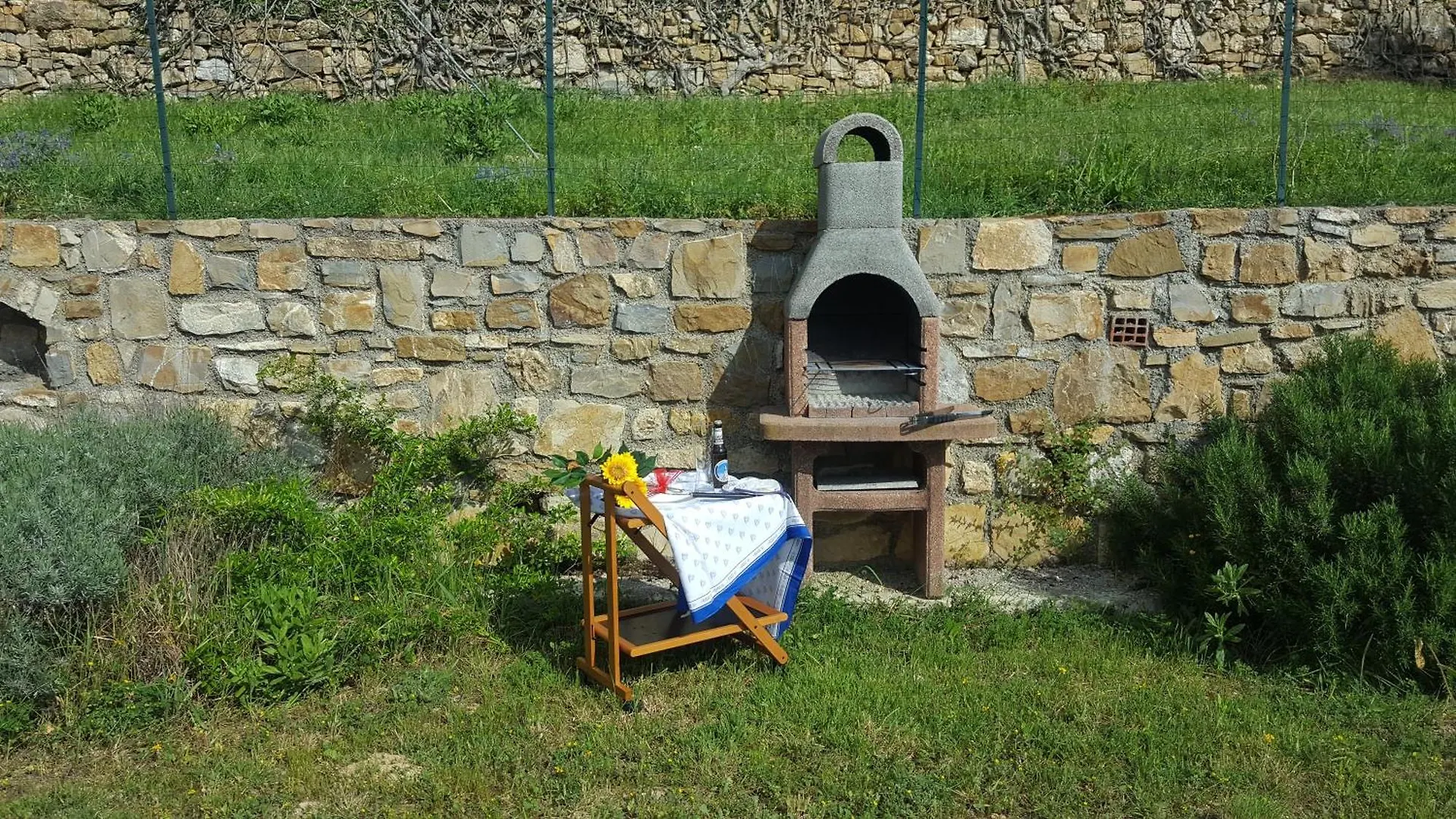 Holiday home Villa Lazzarini Appartamento Giorgia Con Piscina Condivisa 2Km Dal Mare Imperia