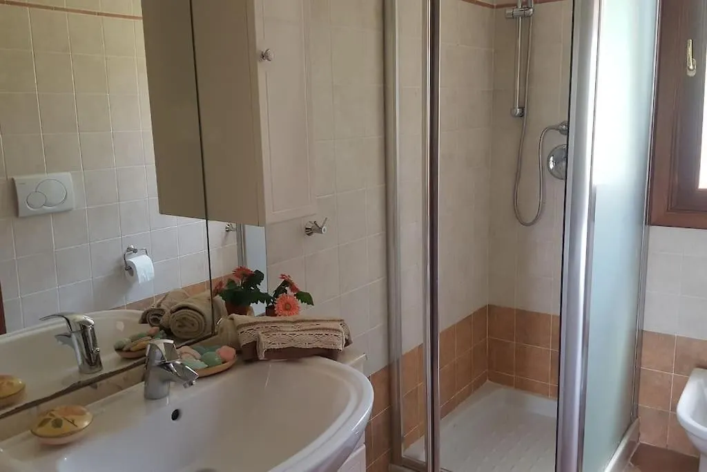 Villa Lazzarini Appartamento Giorgia Con Piscina Condivisa 2Km Dal Mare Imperia Italy